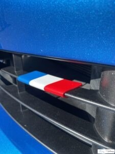 Alpine A110 - Clip de calandre